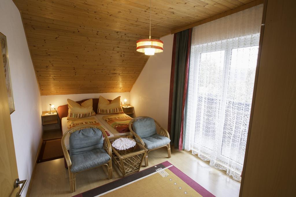 Wunderhof Villa Schiefling am See Ruang foto